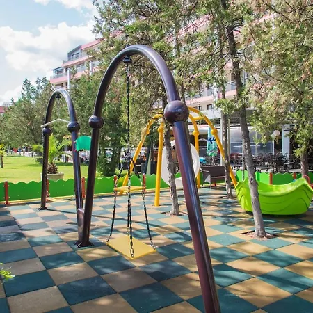 Flamingo Sunny Hotel 4*