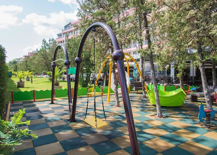 Flamingo Sunny ホテル 4*