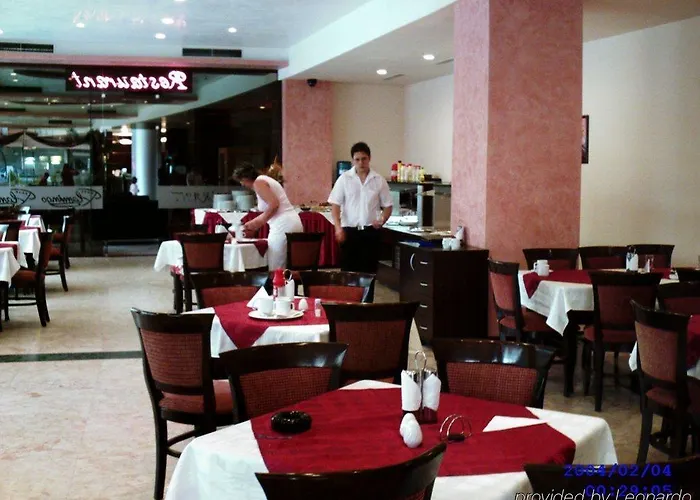 Flamingo Sunny ホテル 4*