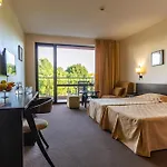 Flamingo Sunny ساني بيتش