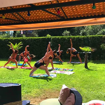 Flamingo Sunny מלון